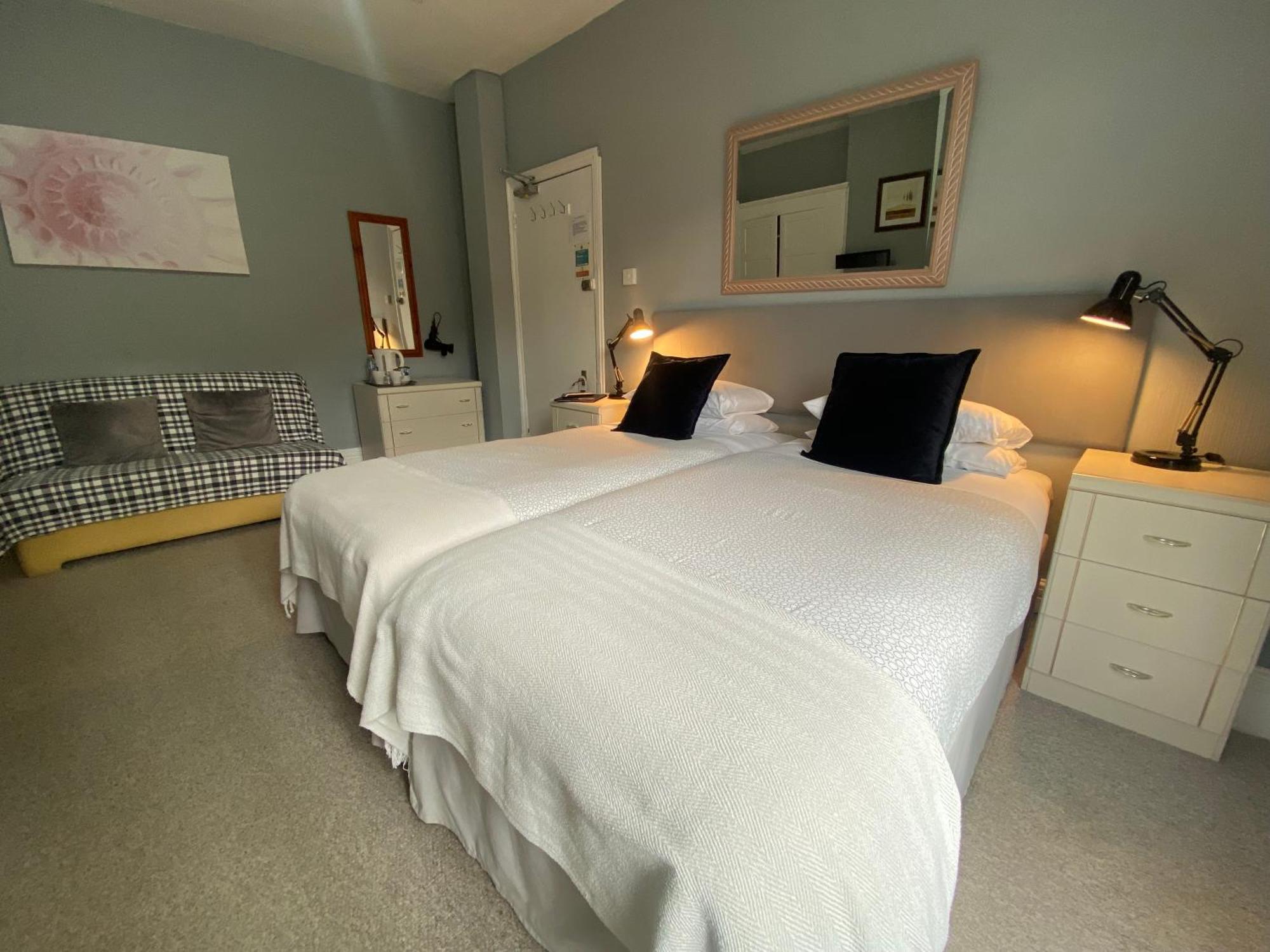Marlborough Hotel Shanklin Esterno foto