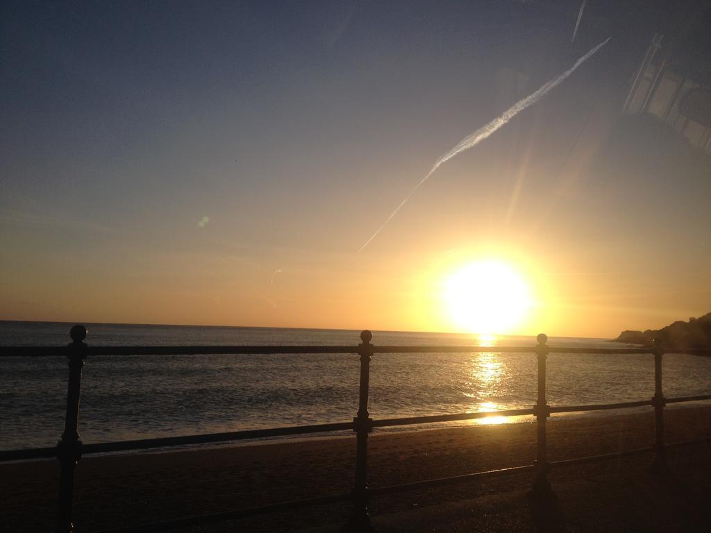 Marlborough Hotel Shanklin Esterno foto